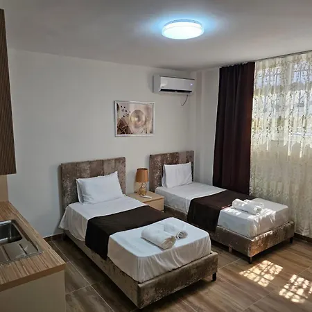 Apartmán Cozy Centrally Located For Two 1, 10 Min Walk From Center *