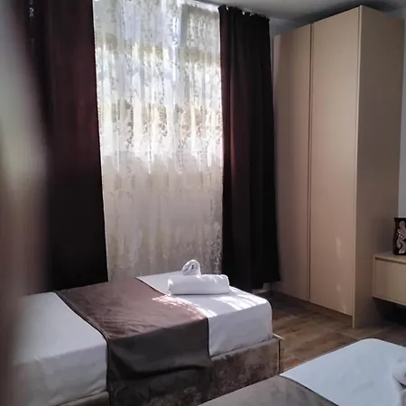 Apartmán Cozy Centrally Located For Two 1, 10 Min Walk From Center Tirana