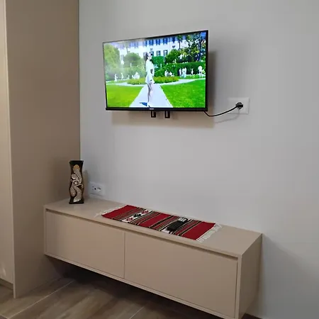 Apartmán Cozy Centrally Located For Two 1, 10 Min Walk From Center *