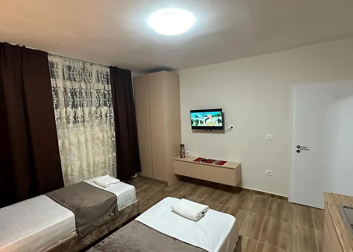 Cozy Centrally Located For Two 1, 10 Min Walk From Center アパート