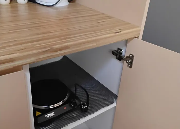 Cozy Centrally Located For Two 1, 10 Min Walk From Center * ティラナ