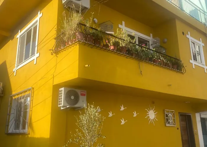 Cozy Centrally Located For Two 1, 10 Min Walk From Center アパート *